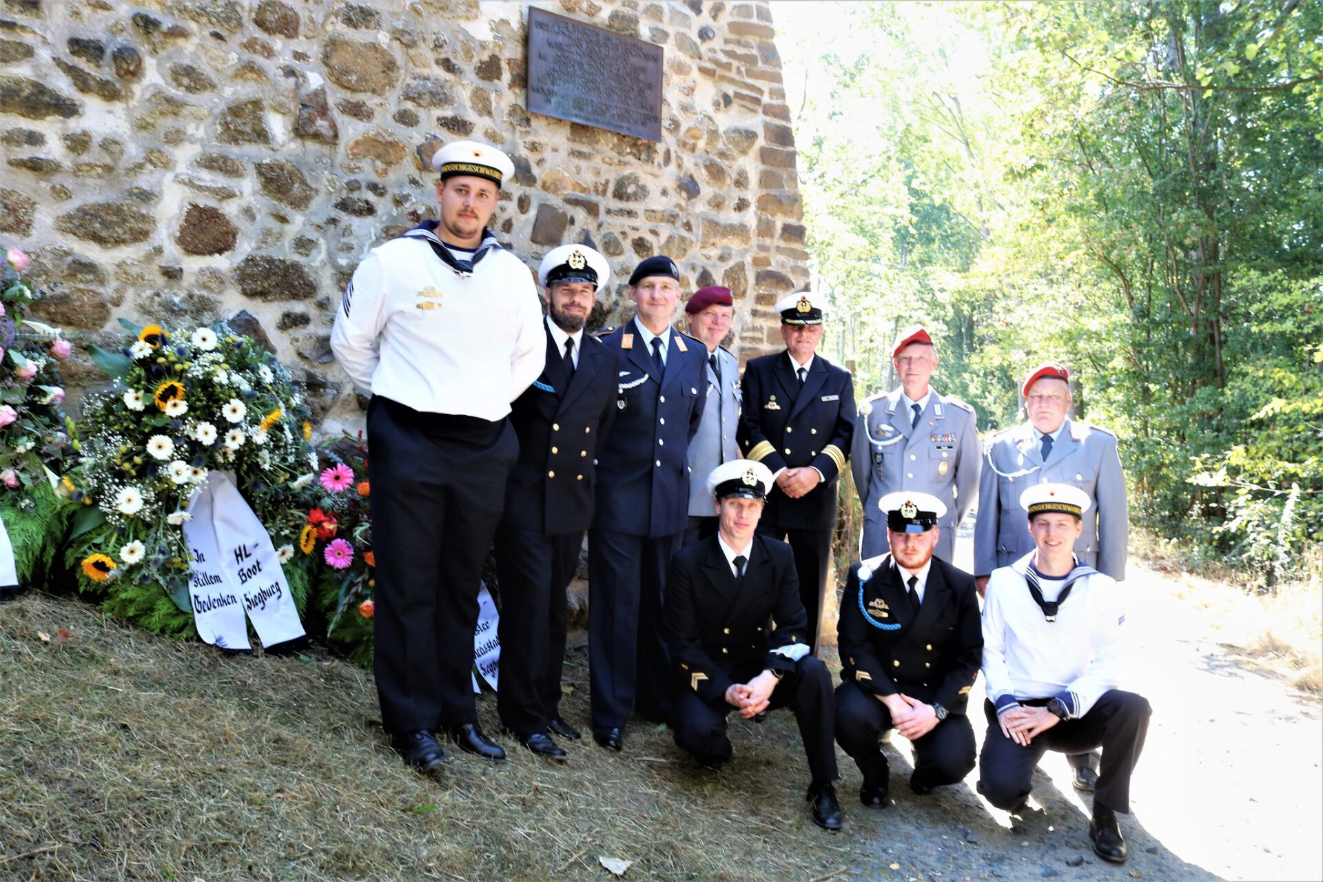 Mehr über den Artikel erfahren Reservisten und Aktive Gedenken an die Opfer